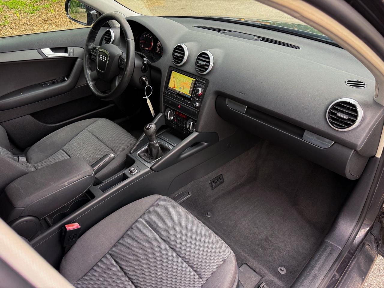 Audi A3 SPB 1.6 TDI 105 CV CR Ambition