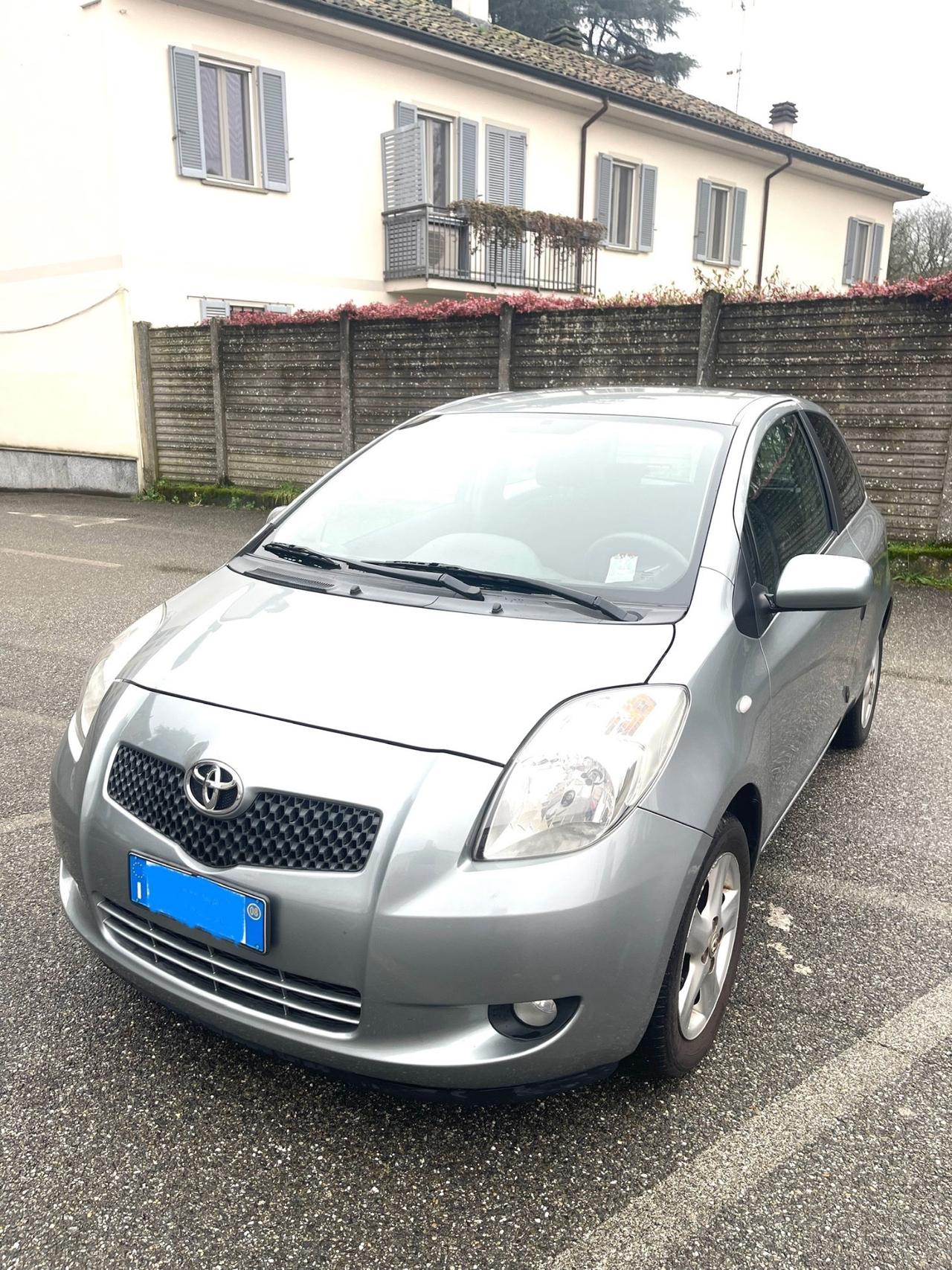 Toyota Yaris 1.3 3 porte Sol