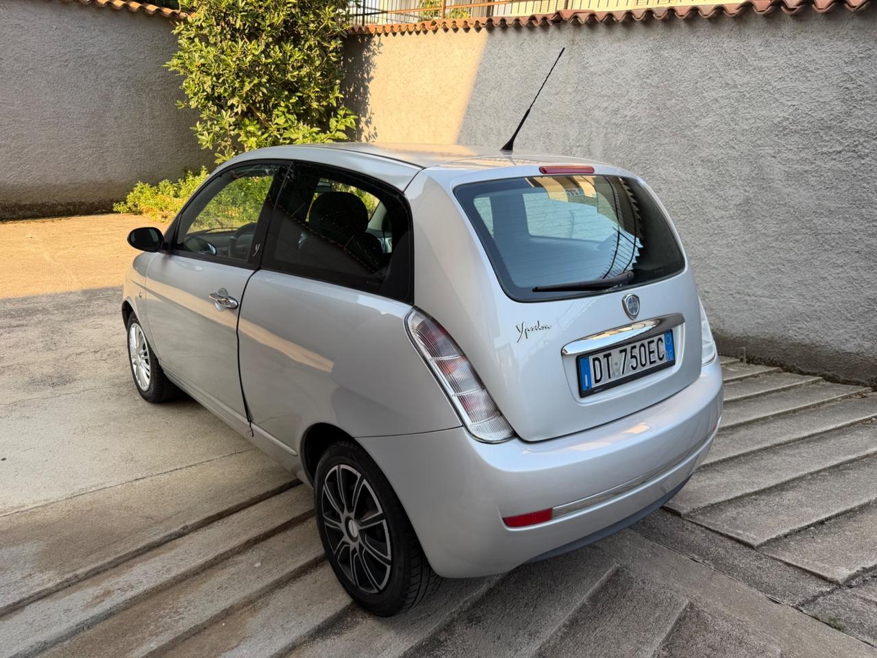 Lancia Ypsilon 1.2 Platino