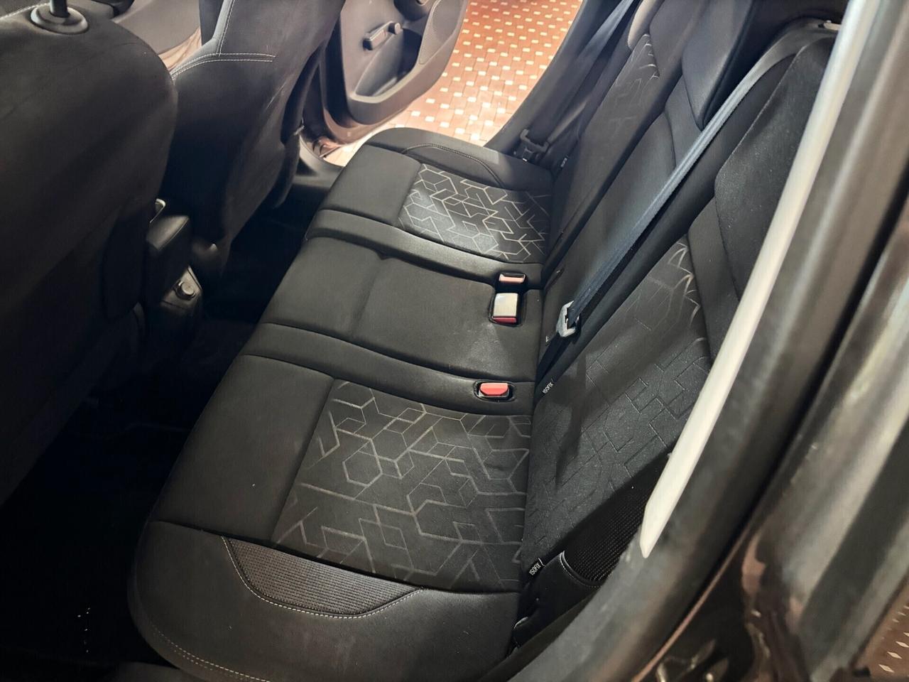 Peugeot 2008 BlueHDi 75 Active - IDEALE PER NEOPATENTATI