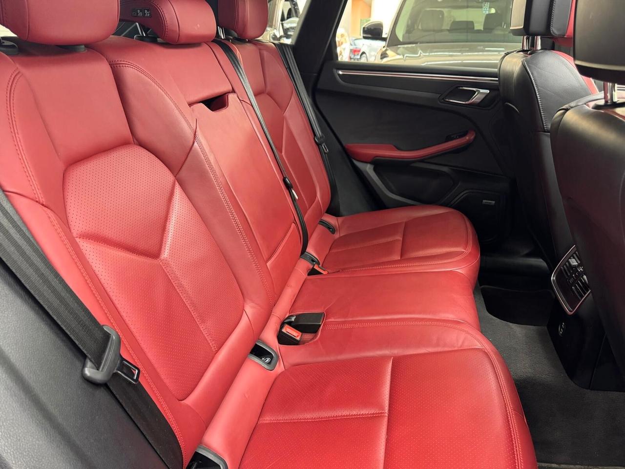 Porsche Macan 2.0 245cv - BENZINA