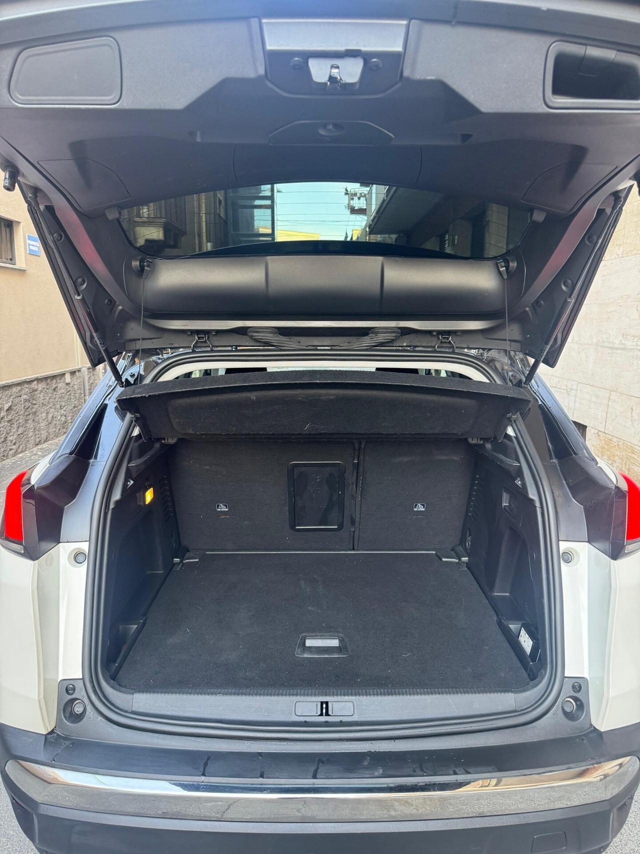 Peugeot 3008 BlueHDi 130 S&S Allure
