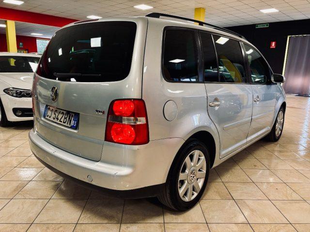 VOLKSWAGEN Touran 1.9 TDI 101CV APPLE CARPLAY - NAVI - 7POSTI