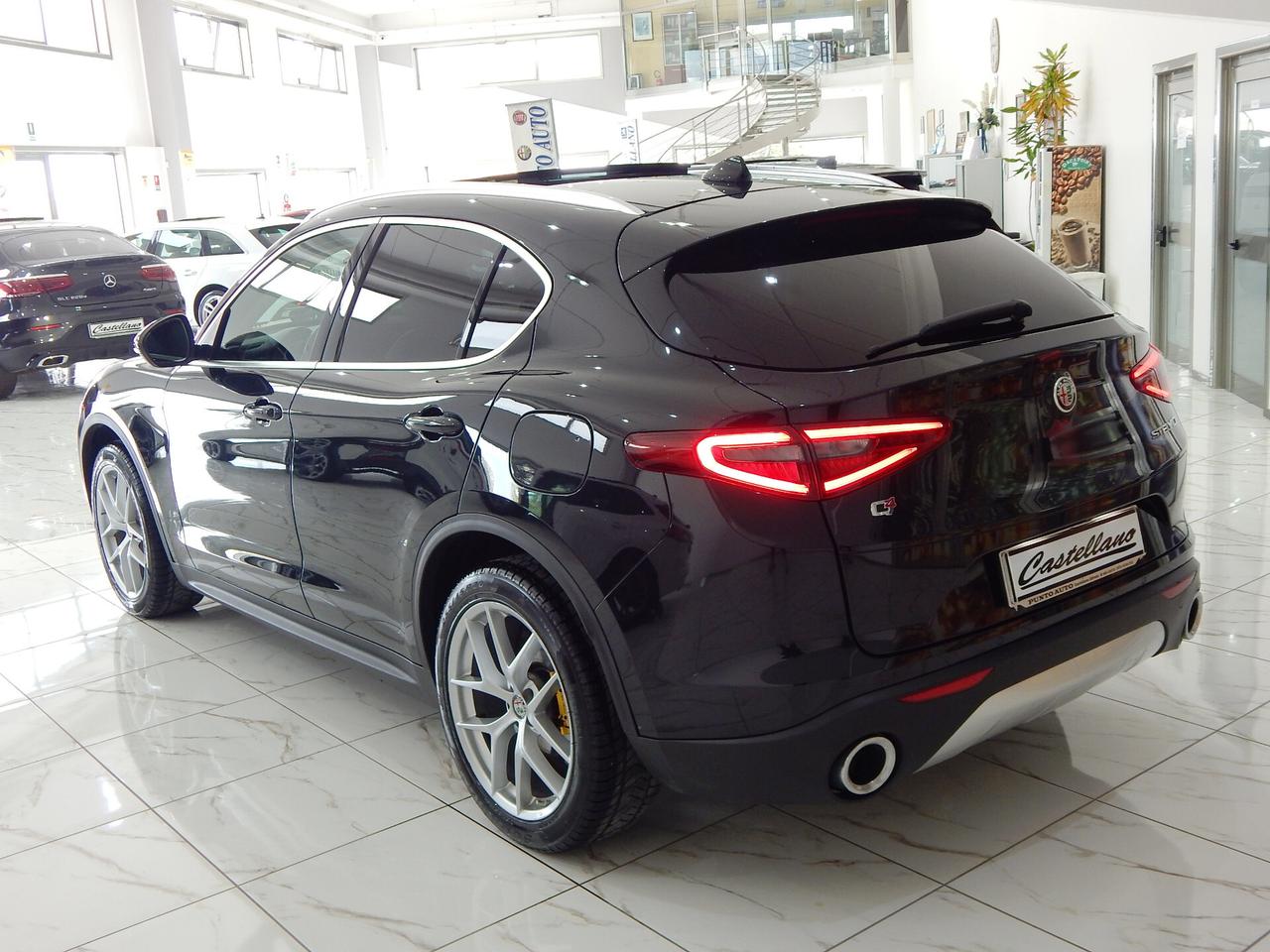 Alfa Romeo Stelvio 2.2 t Executive Q4 210cv Aut. TETTO-NAVI-PELLE-LED