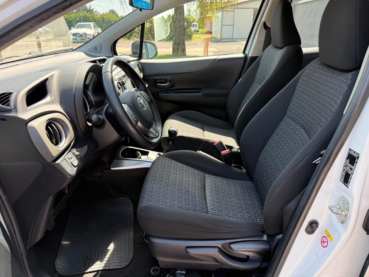 Toyota Yaris 1.0 5 porte Active