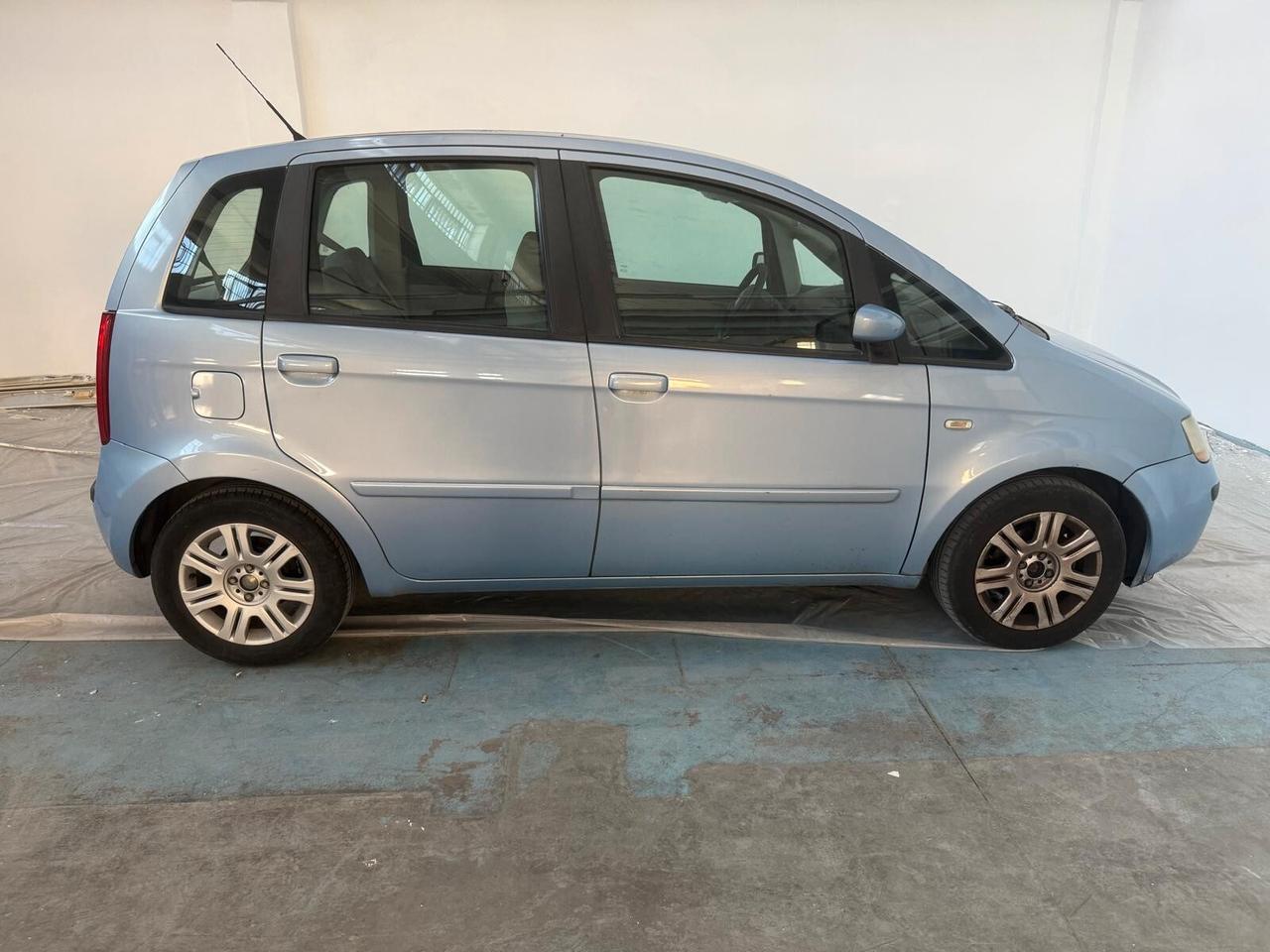 Fiat Idea 1.4 16V Emotion