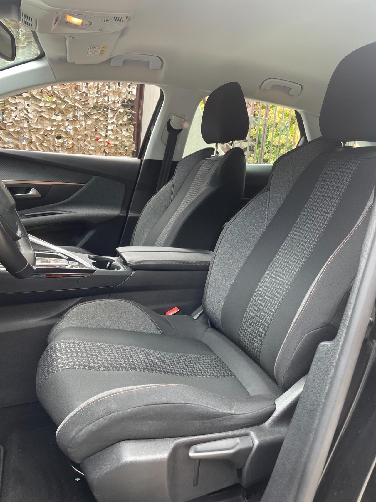 Peugeot 3008 BlueHDi 130 S&S EAT8 Allure