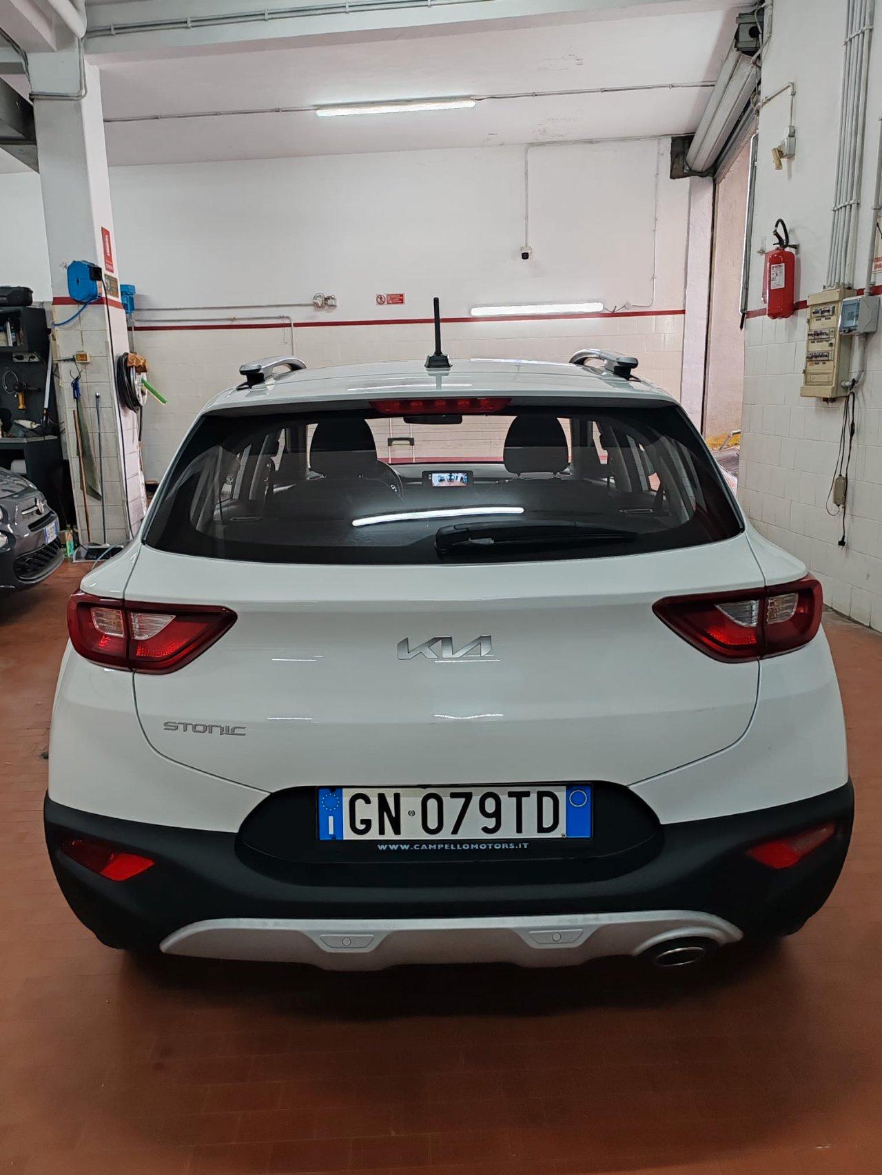 Kia Stonic 1.0 t-gdi mhev Urban Techno&Design Pack 100cv mt