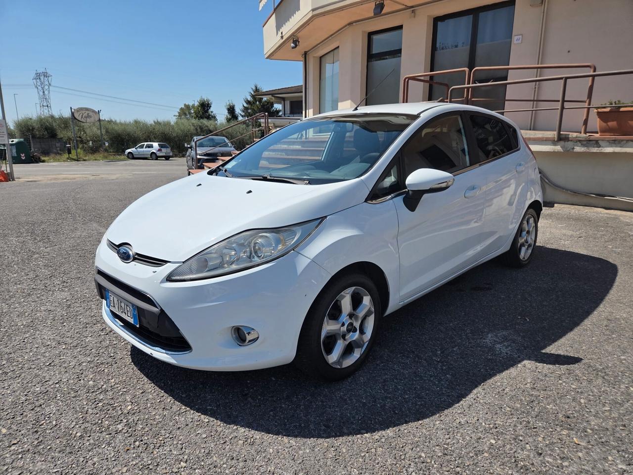 Ford Fiesta 1.4 5 porte Bz.- GPL Titanium