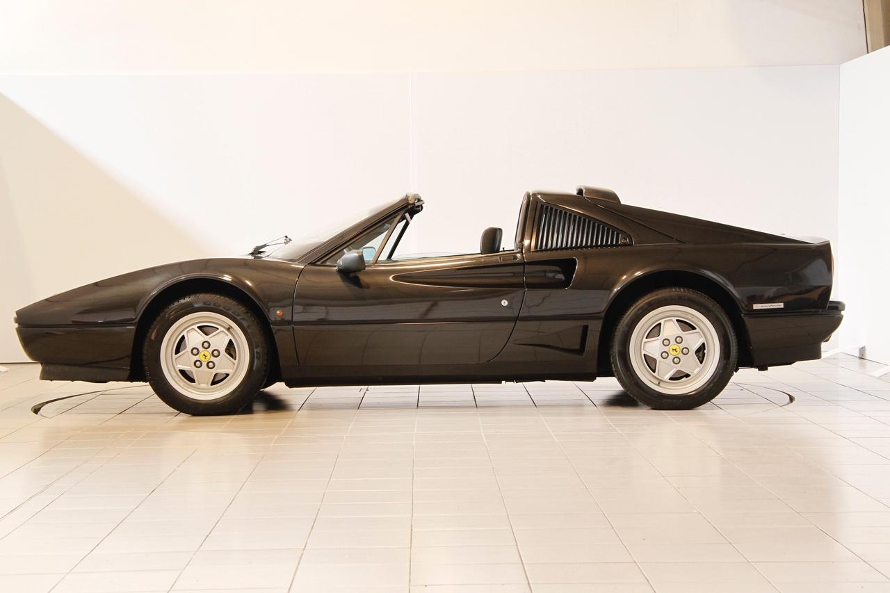 Ferrari 208 GTS Turbo Intercooler ABS