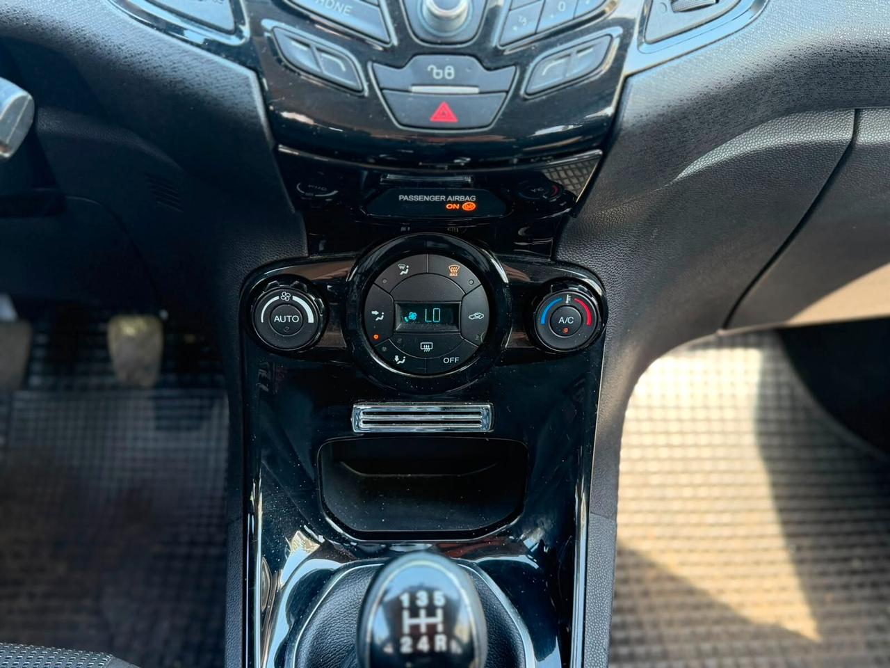 Ford Fiesta 1.2 60CV 5 porte Titanium 2016