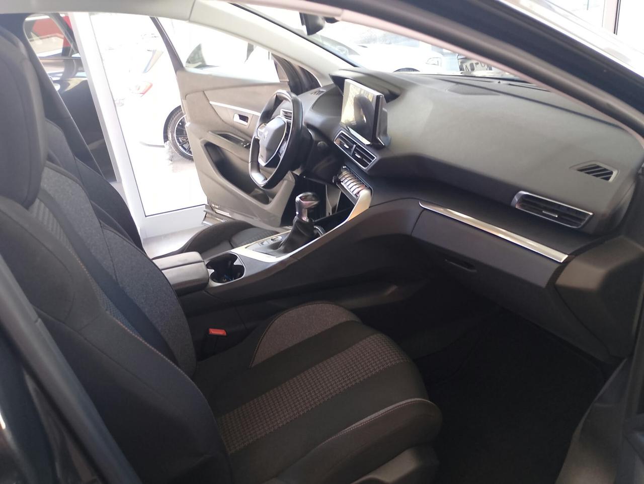 Peugeot 3008 BlueHDi 130 S&S Active Business
