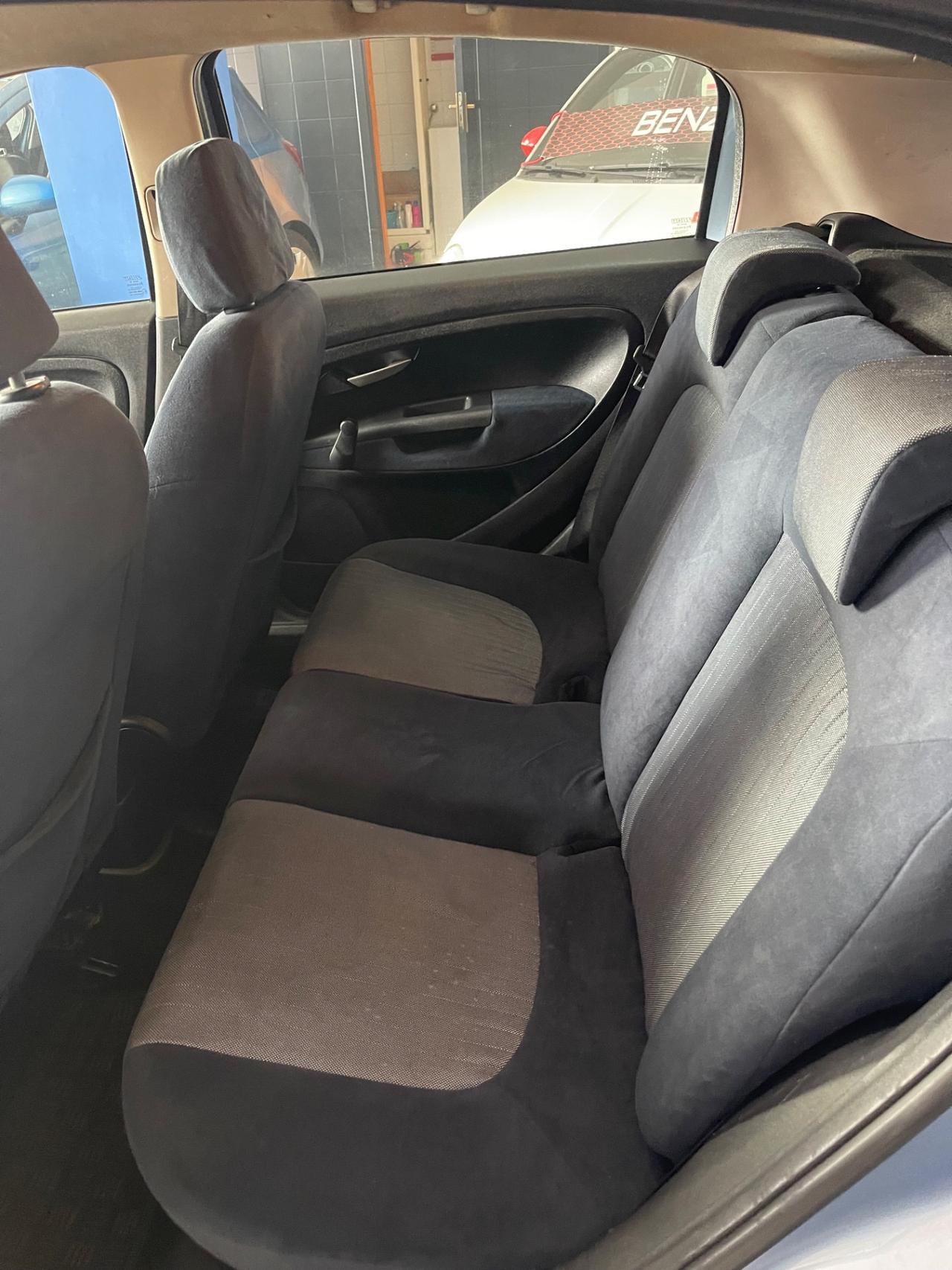 Fiat Grande Punto 1.3 MJT 90 CV 5 porte Dynamic