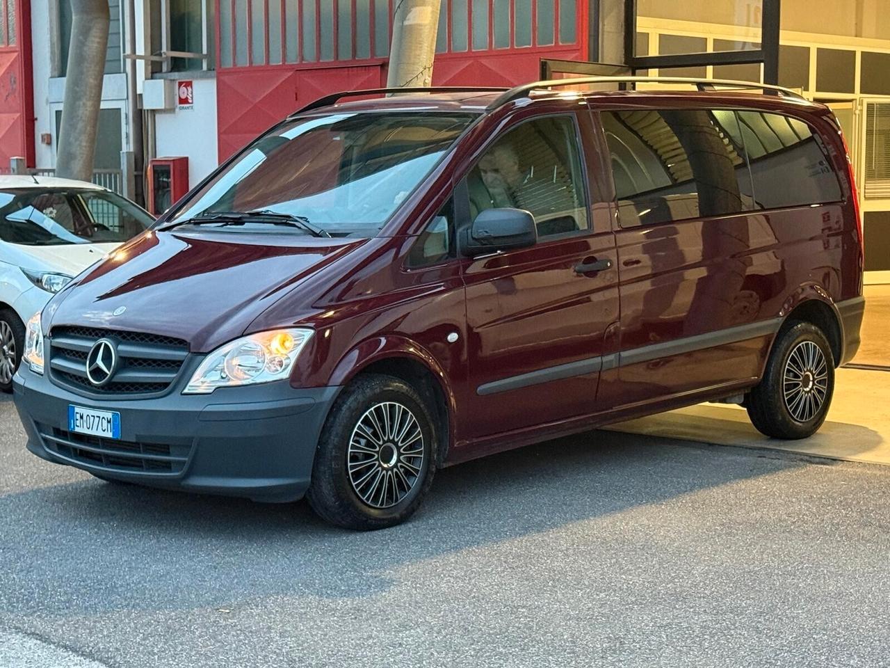Mercedes Benz MIXTO 113 CDI CAMBIO AUTOMATICO AUTOCARRO 5 POSTI
