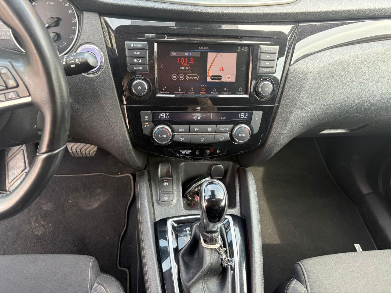 Nissan Qashqai 1.5 Business cambio aut.