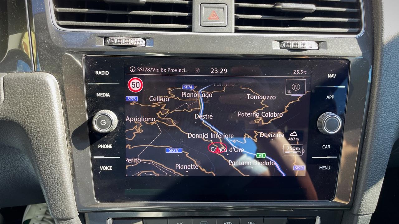 Volkswagen Golf 7.5 1.6 TDI Business - 2018