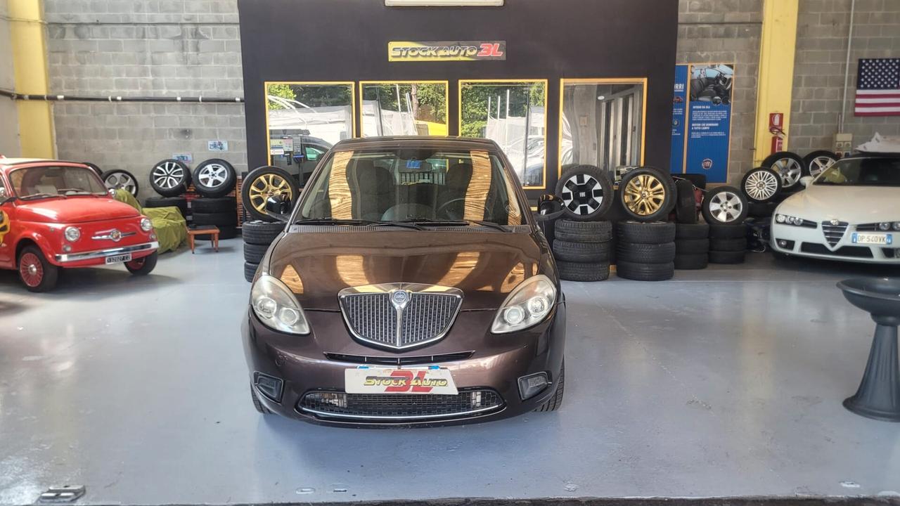 Lancia Ypsilon 1.2 69 CV