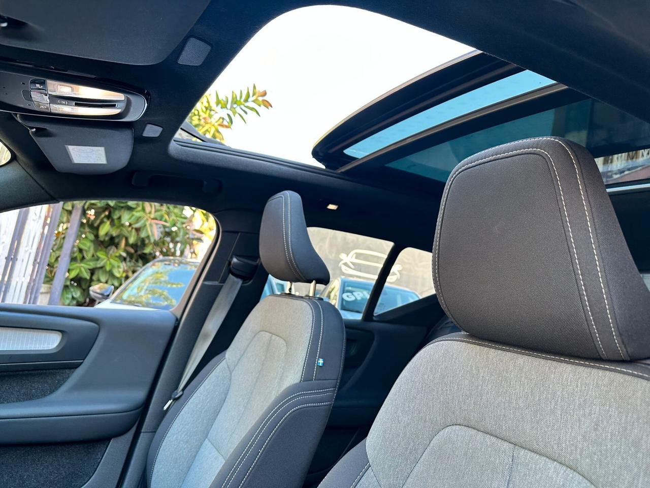 Volvo XC40 B3 automatico Plus Dark