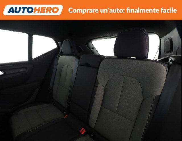 VOLVO XC40 B3 automatico Plus Dark