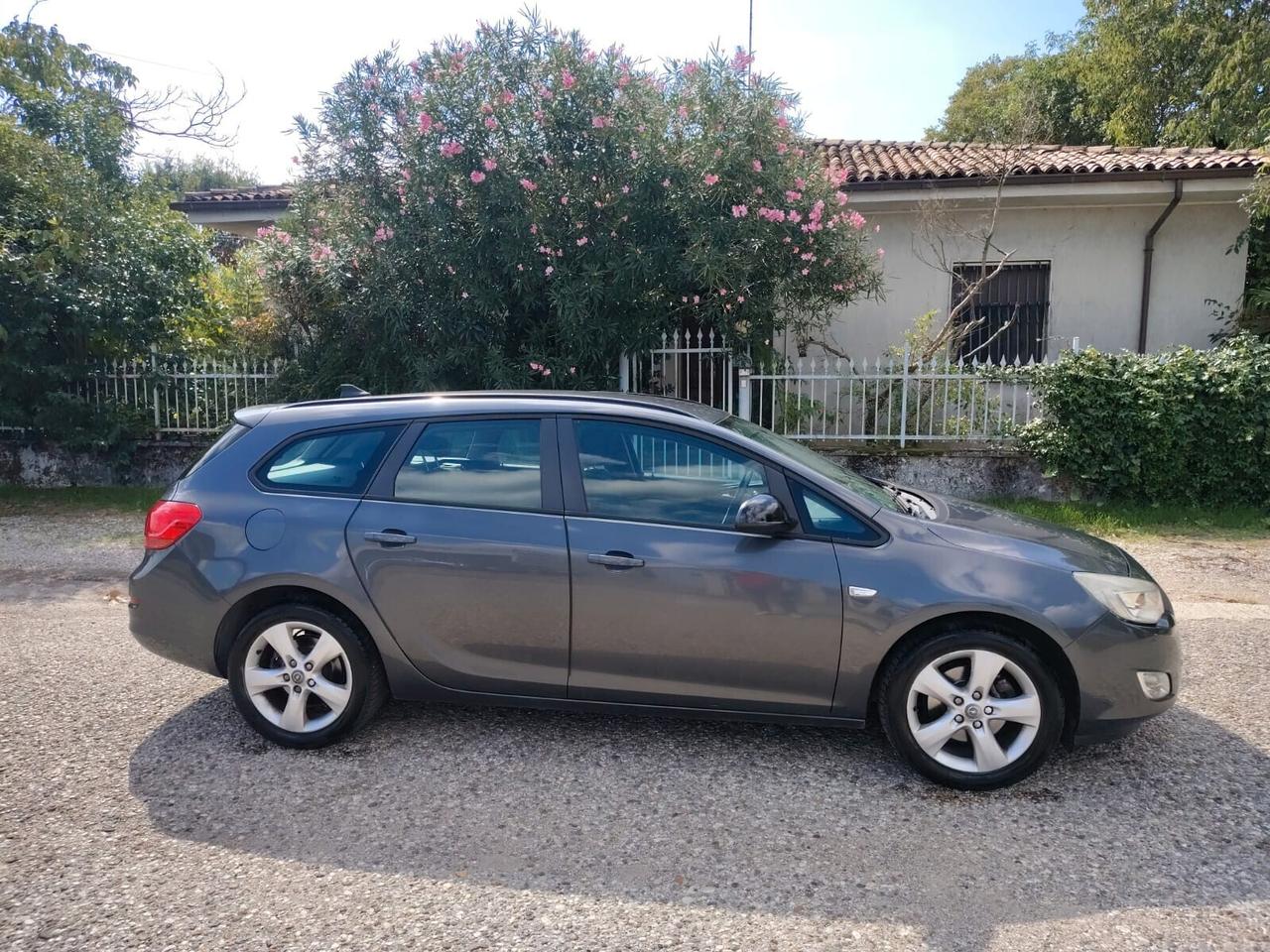 Opel Astra 1.7 CDTI 125CV Sports Tourer Cosmo