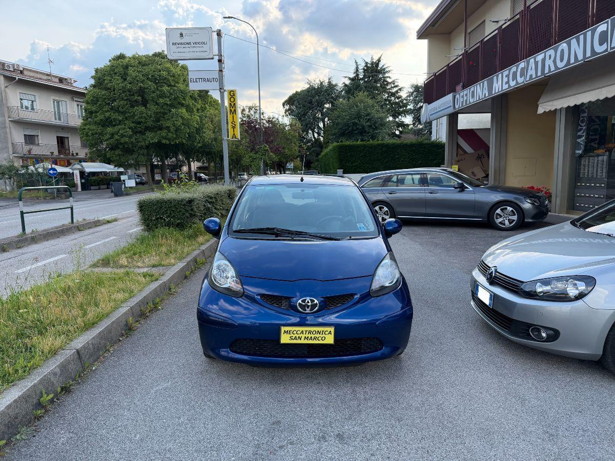 TOYOTA - Aygo - 12V VVT-i 5 porte Blue AUTOMATICA