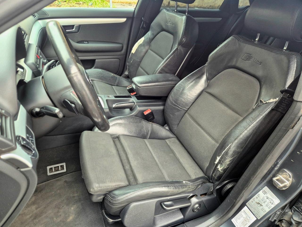 Audi A4 2.0 16V TDI S-Line