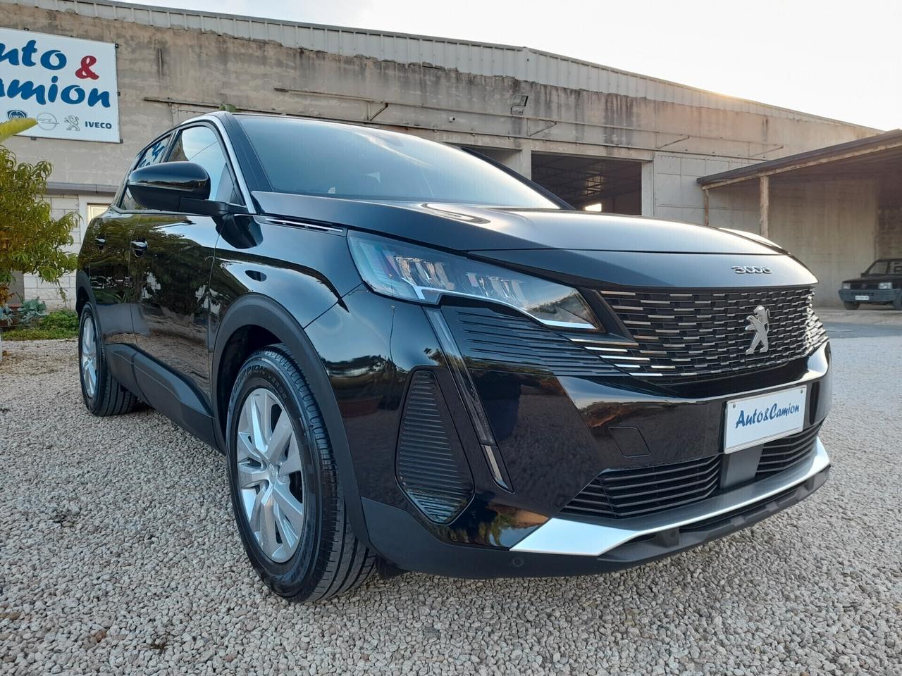 Peugeot 3008 BlueHDi 130 CAMBIO MANUALE ANNO 2022
