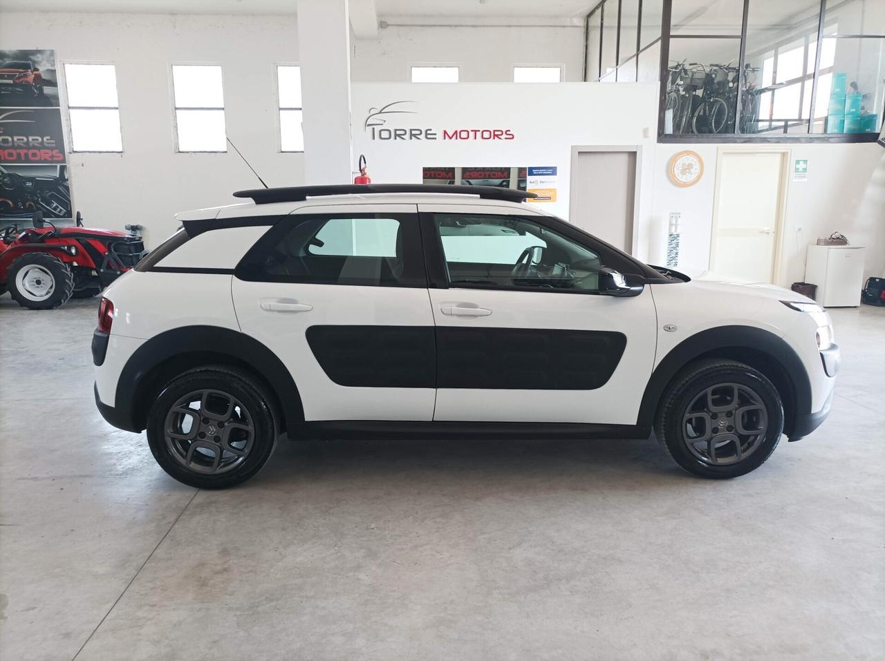 Citroen C4 Cactus BlueHDi 100 Shine 01/2017