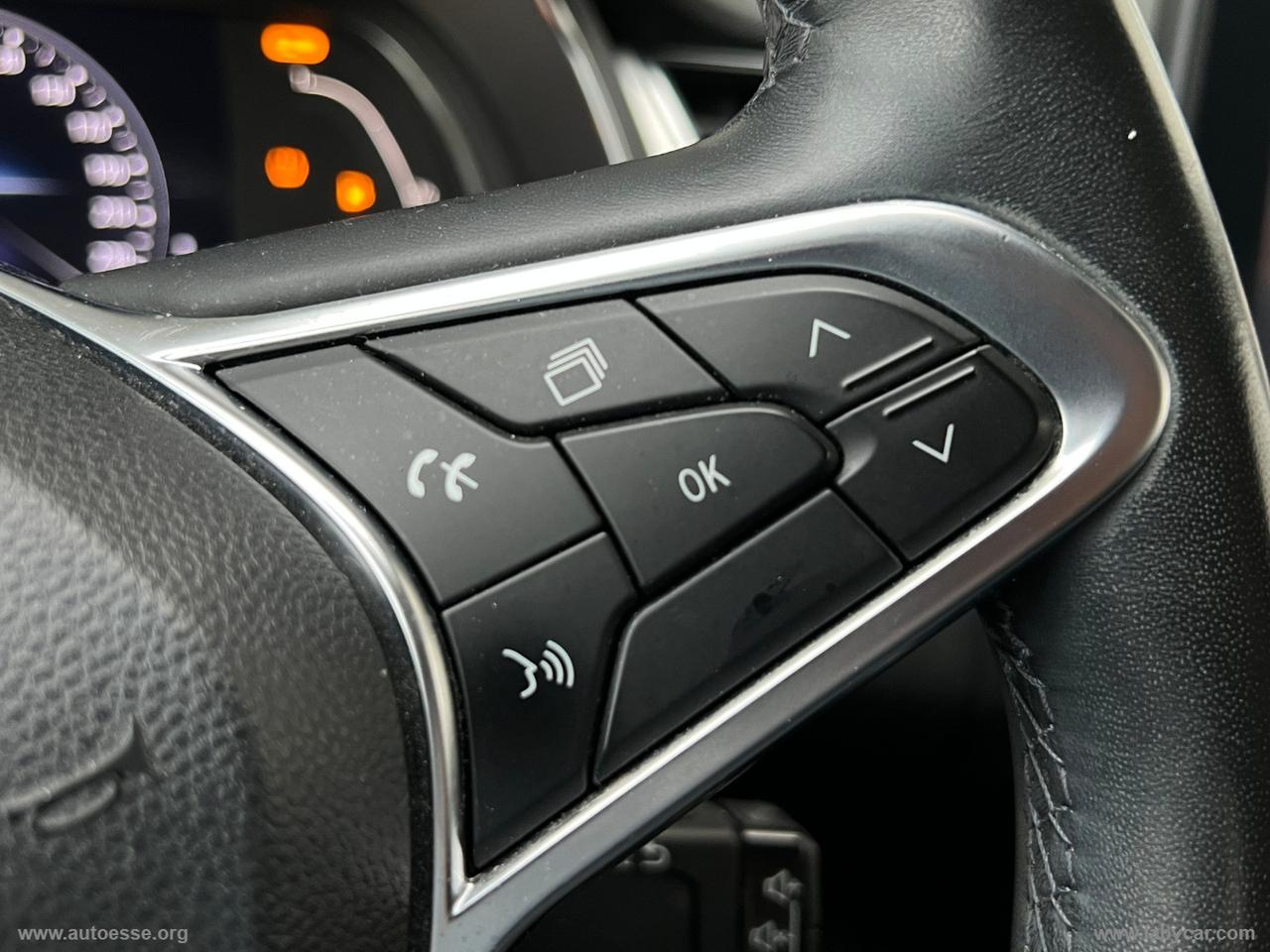 RENAULT Captur TCe 140 CV Intens