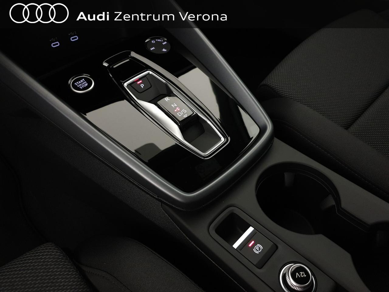 Sportback 40TFSIe 204CV S tronic Business Advanced