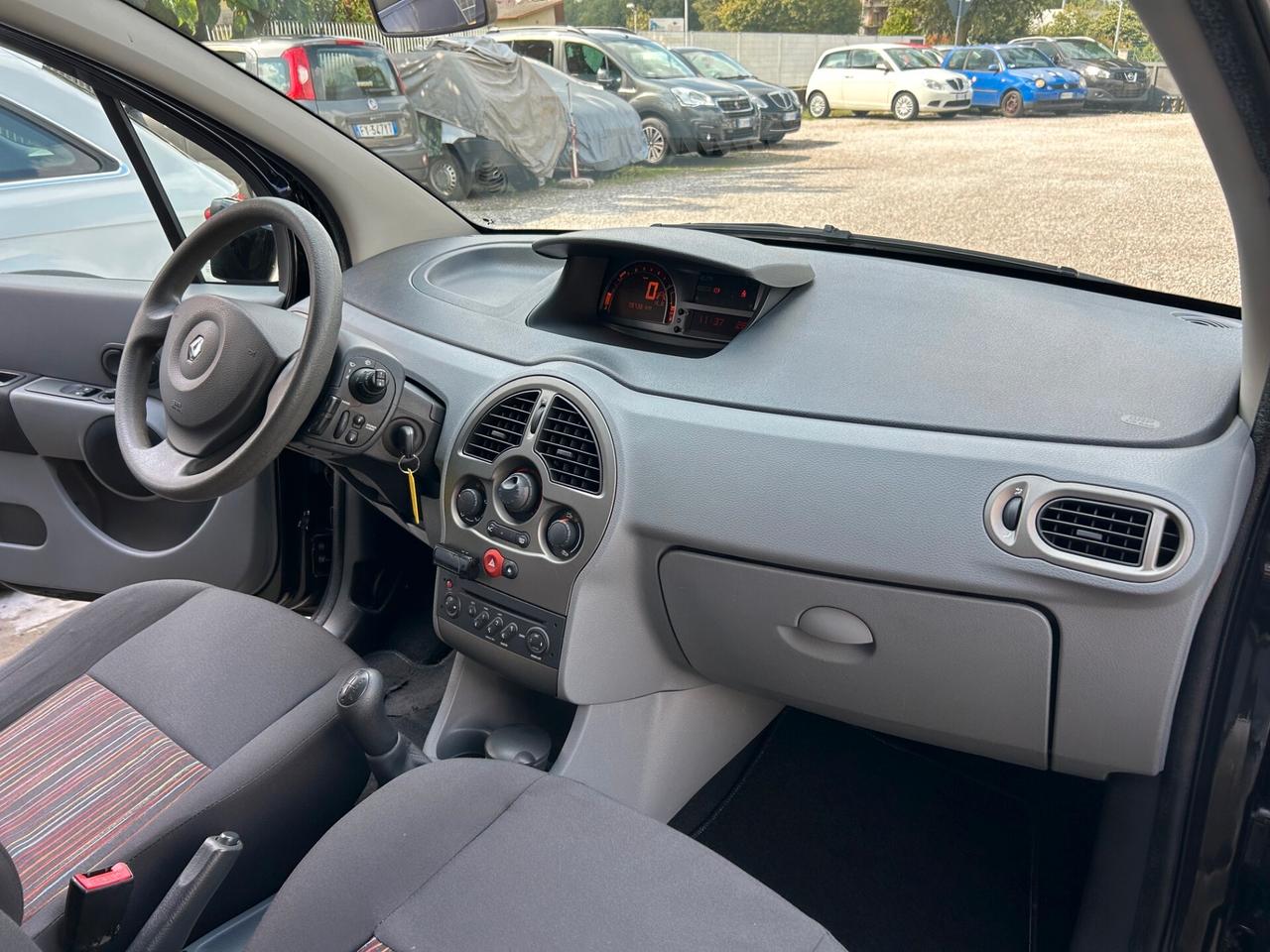 Renault Modus 1.2 benz UNIPROPRIET.-NEOPATENT.