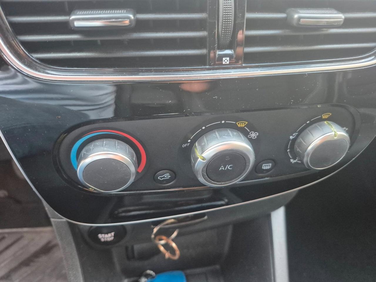 Renault Clio TCe 12V 90 CV Start&Stop 5 porte Energy Duel