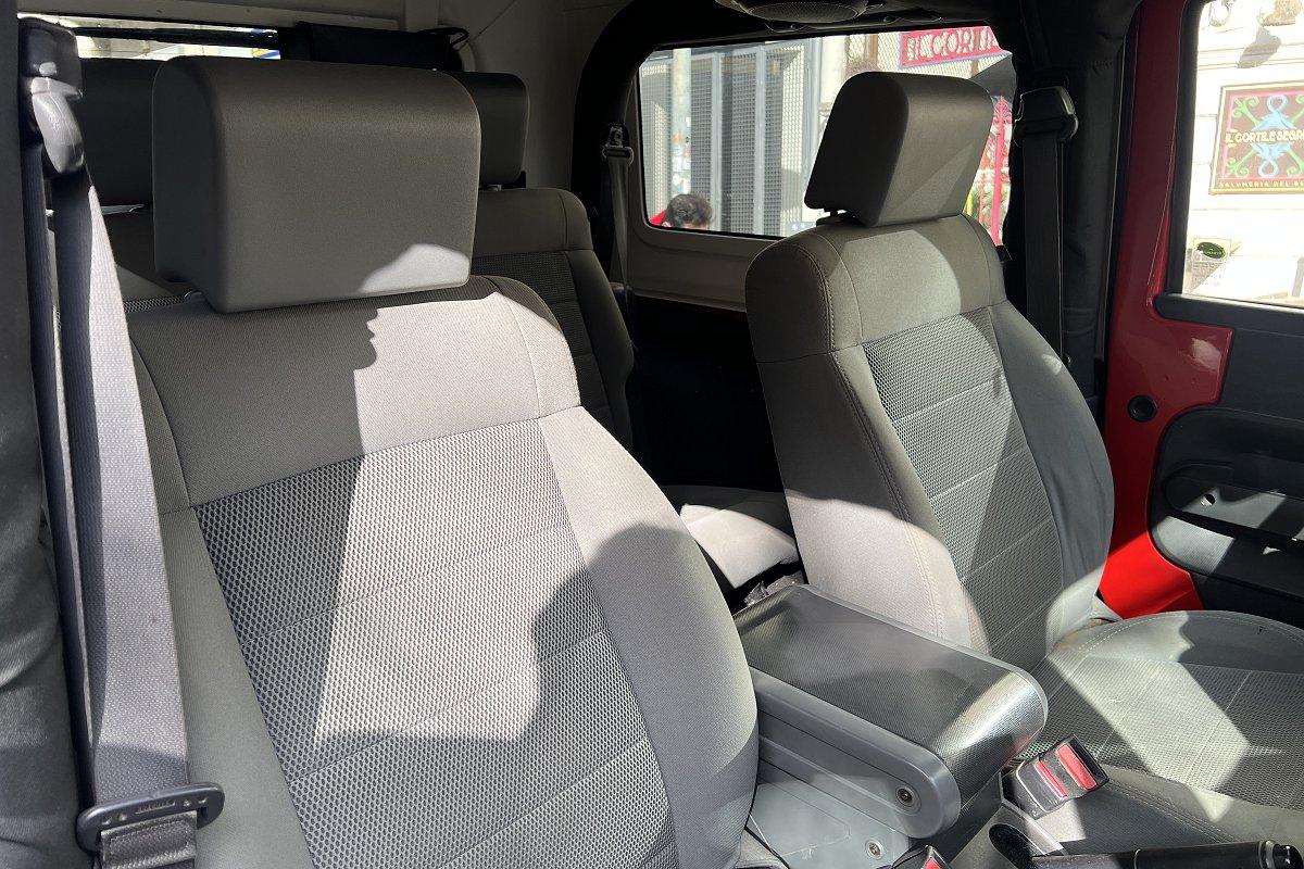 JEEP Wrangler 2.8 CRD DPF Sahara Auto