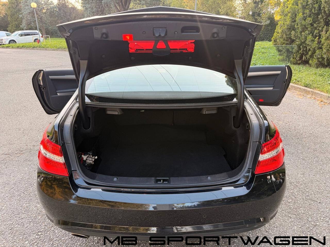 Mercedes-benz E 250 MERCEDES E250 CGI COUPE - AMG PACK COMPLETO INTERNO ED ESTERNO.