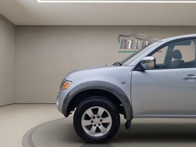 MITSUBISHI L200 2.5 DI-D/136CV Double Cab Invite