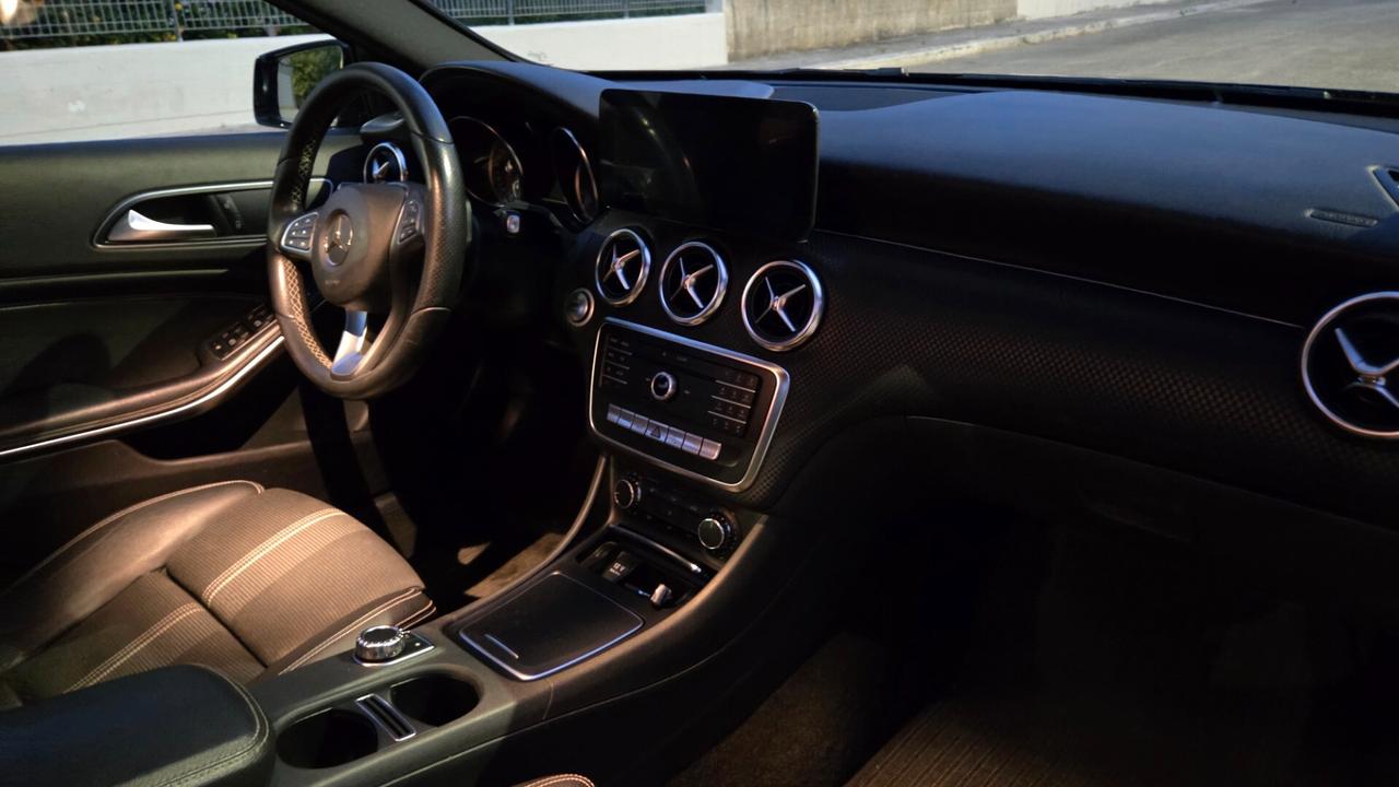 Mercedes-benz A 180 d Premium