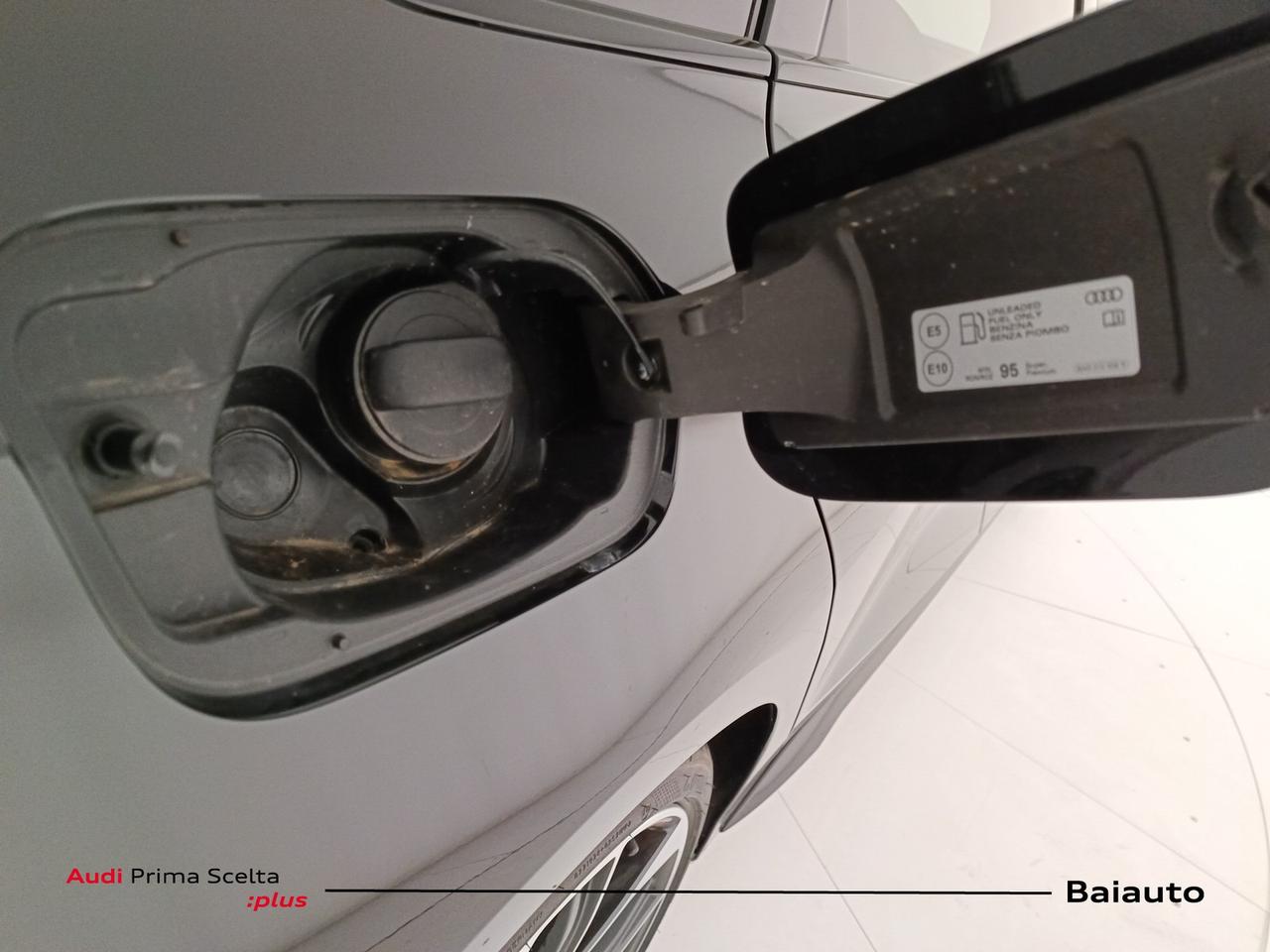 Audi A3 sedan 35 1.5 tfsi mhev 48v s line edition s tronic