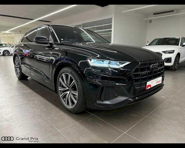 AUDI Q8 45 TDI quattro tiptronic Sport