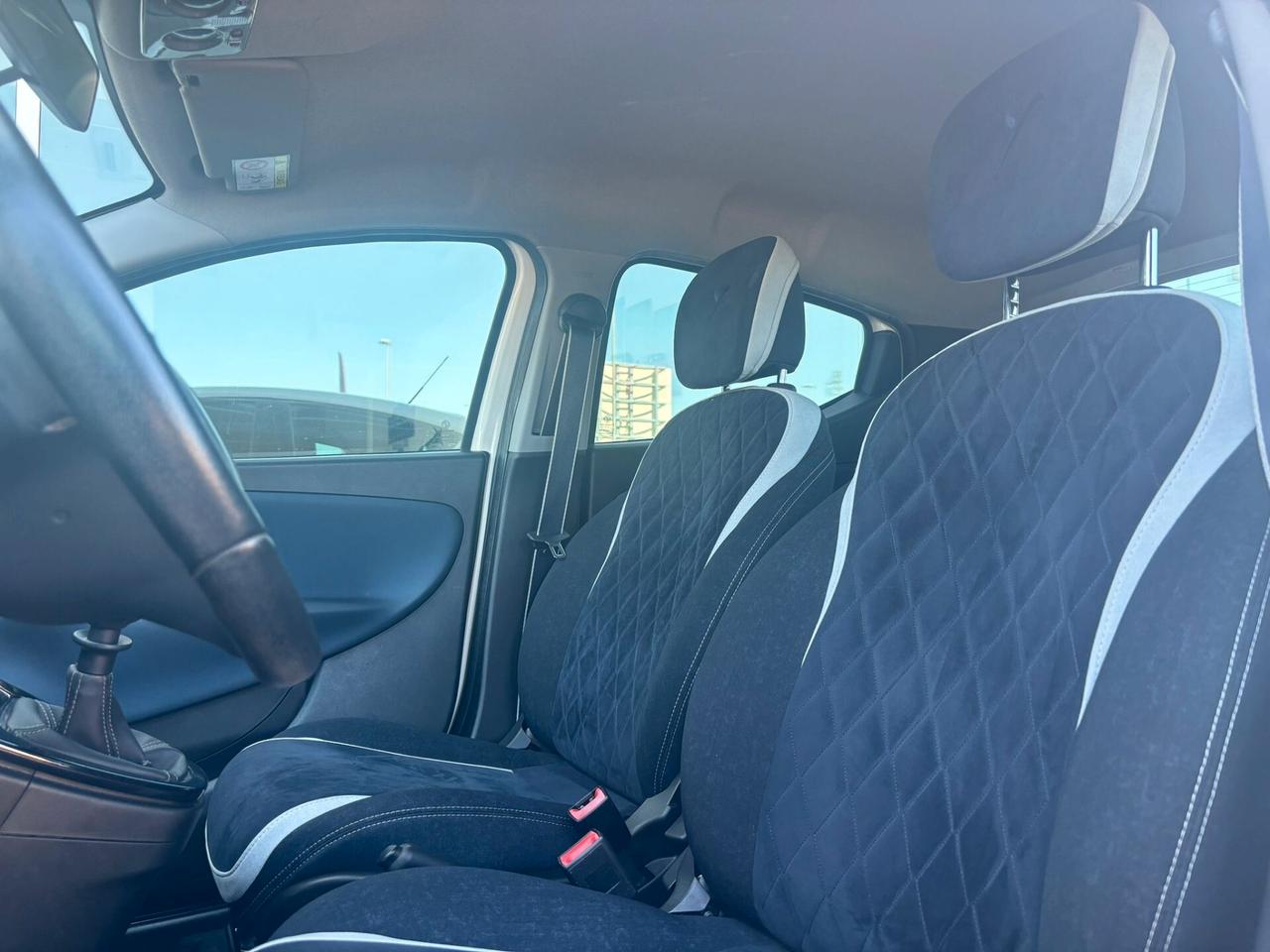 Lancia Ypsilon 1.2 69 CV 5 porte GPL Ecochic Mya