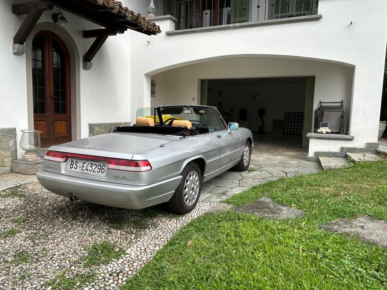Alfa Romeo Spider 2000 pininfarina