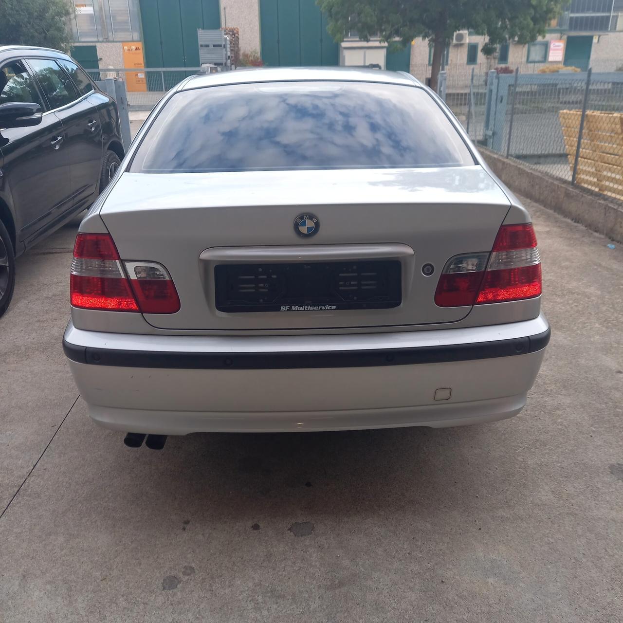 Bmw 320 320i (2.2) cat 4 porte Attiva