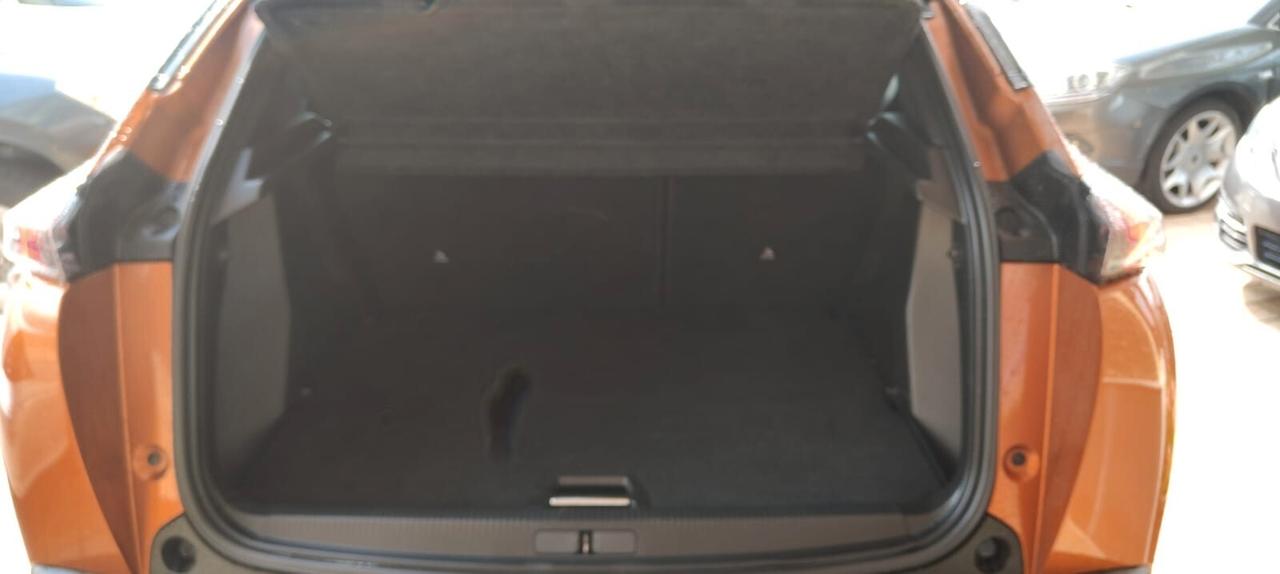 Peugeot 2008 BlueHDi 130 S&S EAT8 Allure Pack