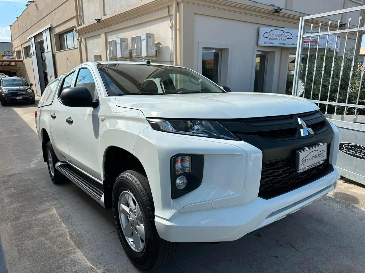 Mitsubishi L200 2.3 D Double Cab 4x4 Easy Select Invite