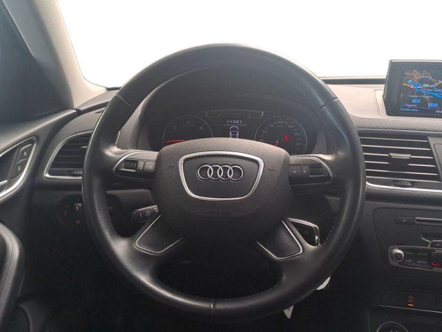 AUDI Q3 2.0 TDI 120 CV Business
