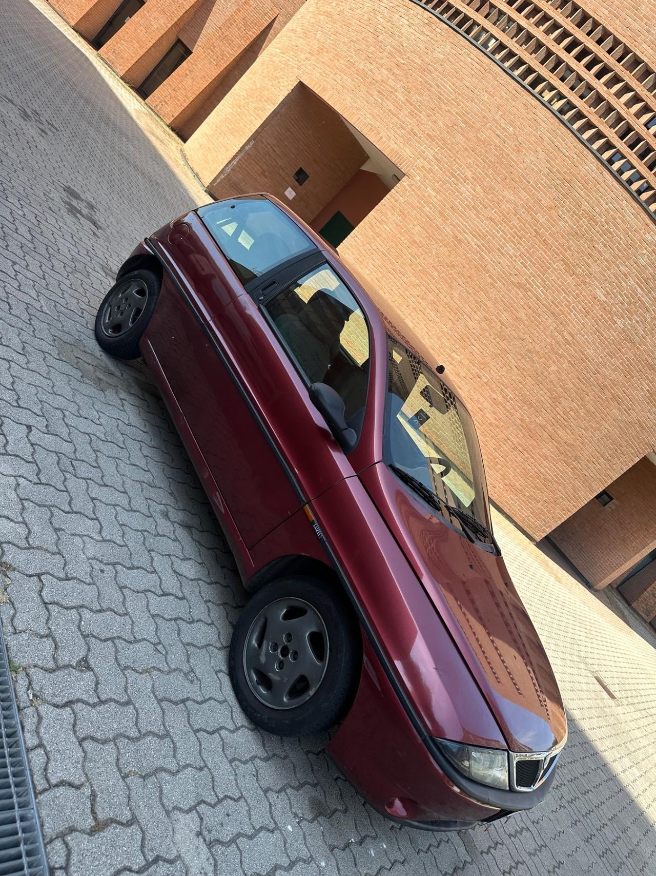 Lancia Y 1.2i 16V cat LS