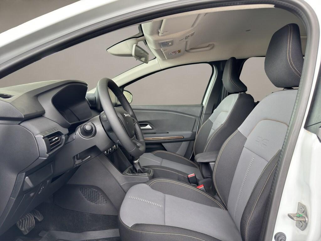 Dacia Jogger 1.6 hybrid Extreme 140cv 7 POSTI KM0