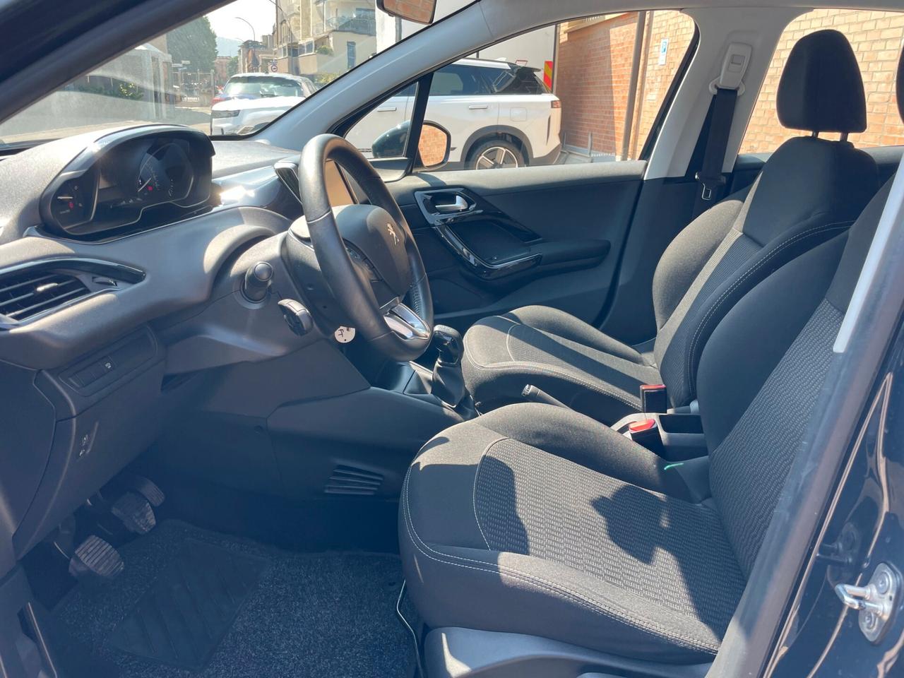 Peugeot 208 1.5 Diesel Allure 2019 – 91.000 km certificati, manutenzione documentata con fatture