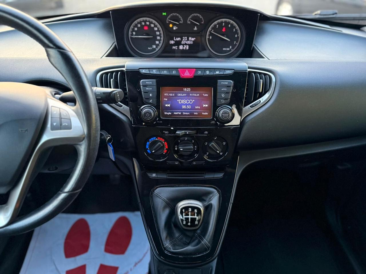 Lancia Ypsilon 1.2 69 CV 5 porte S&S Platinum