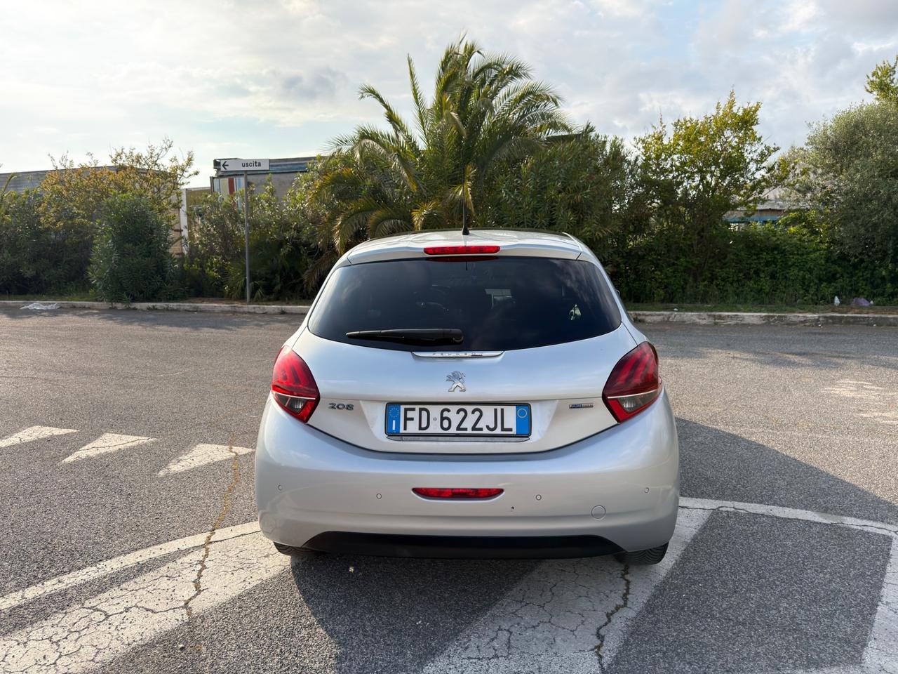 Peugeot 208 PureTech 82 5p. GPL Access