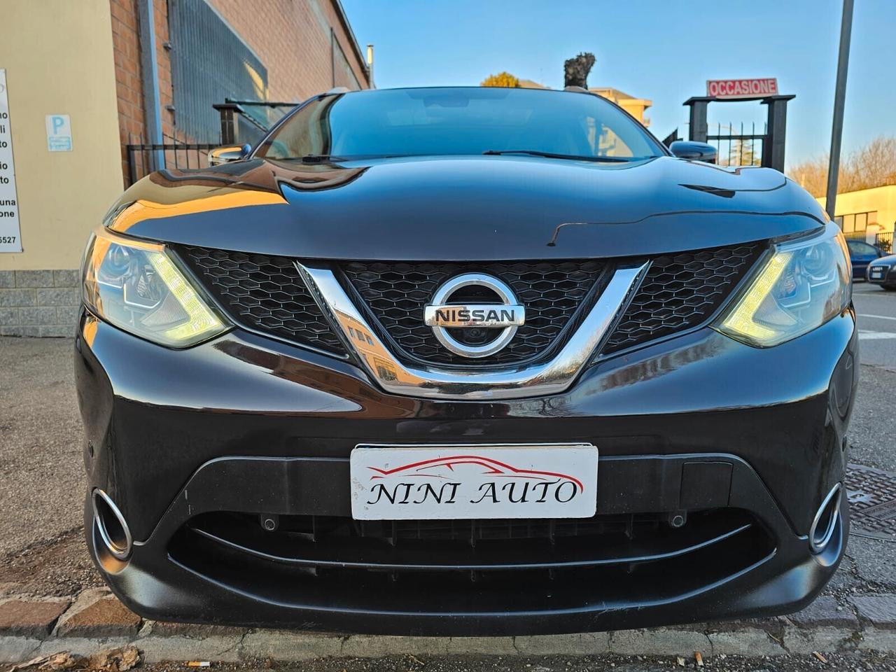 Nissan Qashqai 1.5 dCi 110cv 360°*Pelle*Navi*Tetto*Pdc*Bi-Xeno*18*